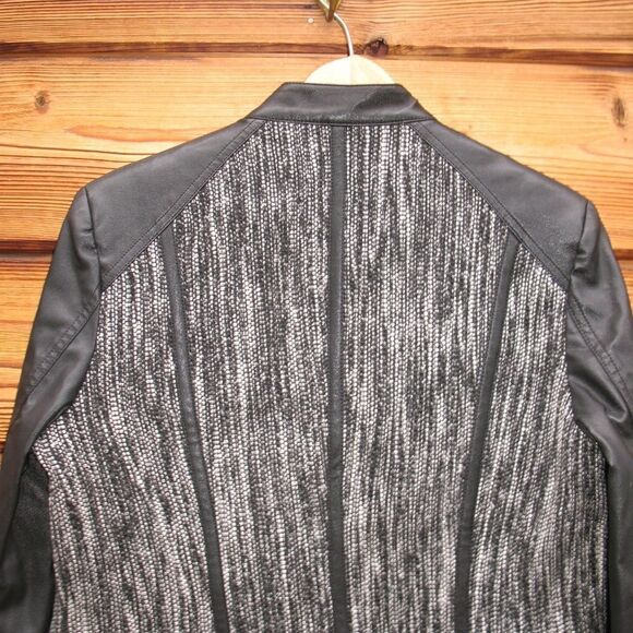 NWOT Calvin Klein Jacket - Picture 6 of 8